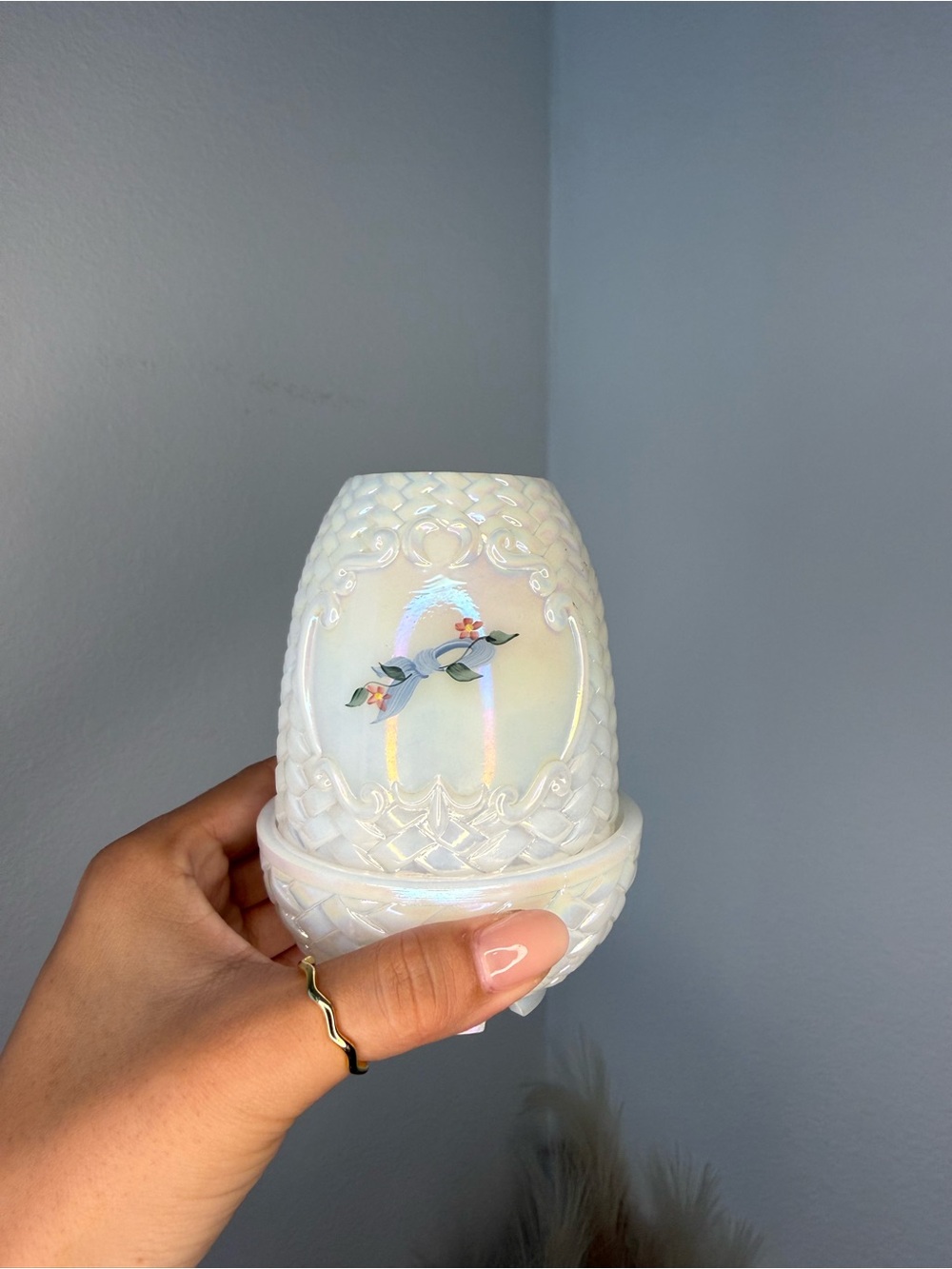 Fenton Iridescent White Floral Fairy Lamp - Picture 2 of 5